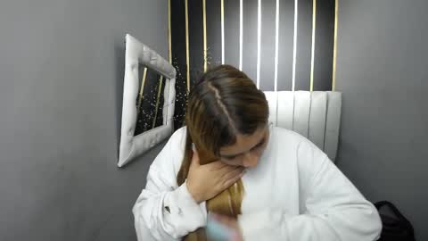 Snapshot of nancy_blonde chatting on 05-22-26, 12:44 nancy blonde online show from 05-22-26, 12:44