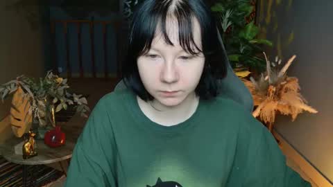 nancymartinez online show from 12-17-25, 05:02