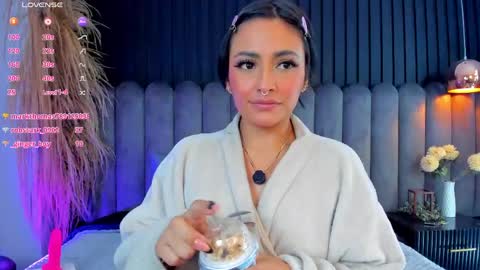 Nanda online show from 04-19-26, 09:08