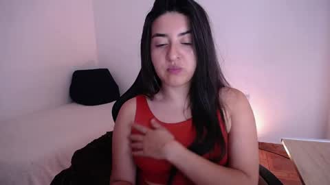 Snapshot of nani_gutierrez chatting on 05-06-26, 07:08 Nani online show from 05-06-26, 07:08