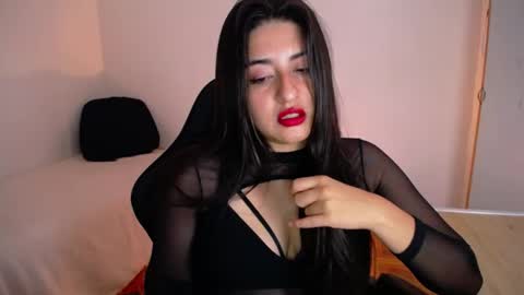 Snapshot of nani_gutierrez chatting on 05-24-26, 06:02 Nani online show from 05-24-26, 06:02