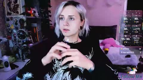 Monday-Friday 12-4 AM and 6-9 AM New York time online show from 11-12-25, 08:41