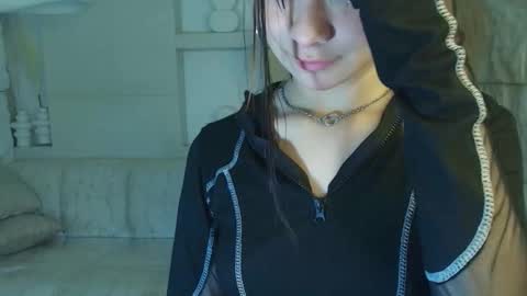 Snapshot of nanncy_r_ chatting on 09-21-25, 12:56 Nancy online show from 09-21-25, 12:56