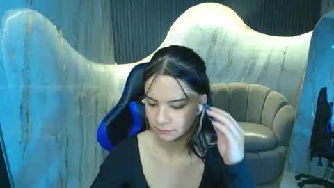 Snapshot of nanncy_r_ chatting on 10-10-25, 01:15 Nancy online show from 10-10-25, 01:15