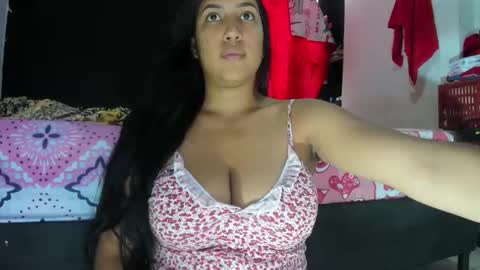 nannita19 online show from 01-11-26, 05:29