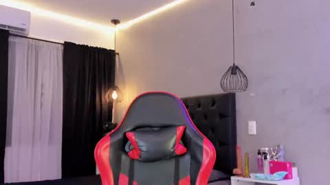 Naomi Blair online show from 07-10-26, 03:33
