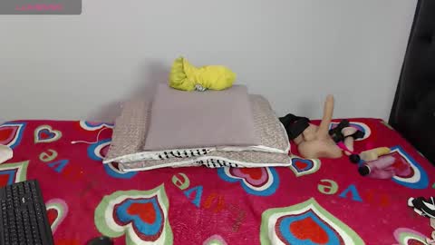 Snapshot of naomi_browmn chatting on 10-16-25, 01:23 naomi_browmn online show from 10-16-25, 01:23