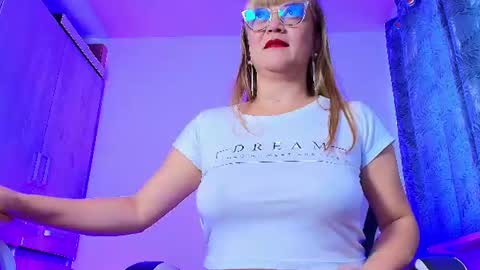 Naomi online show from 07-11-26, 11:46