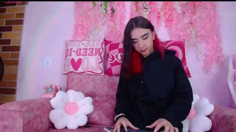 naomi_femme online show from 05-18-26, 10:32