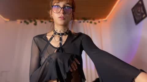  Naomi  online show from 06-11-26, 12:32