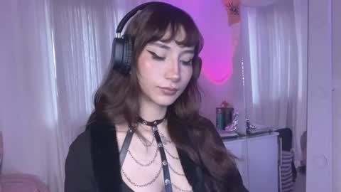  Naomi  online show from 07-08-26, 01:15
