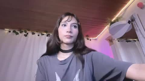  Naomi  online show from 07-18-26, 12:20