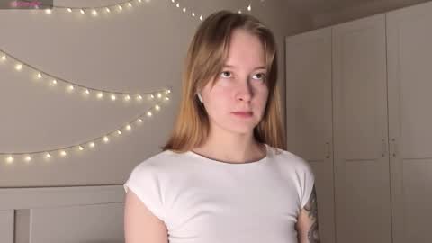 Naomi online show from 11-09-25, 11:03