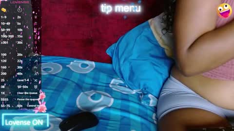 Snapshot of naomi_powel chatting on 05-04-26, 01:34 naomi_powel online show from 05-04-26, 01:34