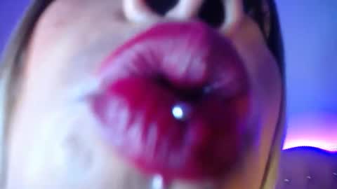 naomi_shayk online show from 06-05-26, 06:57