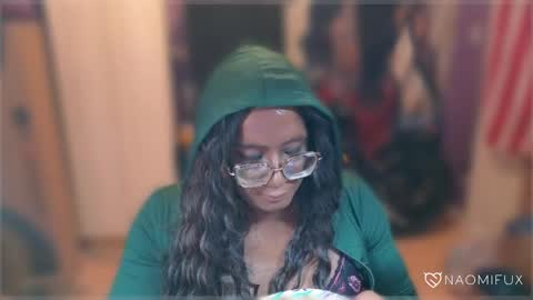 Naomi online show from 01-25-25, 10:18