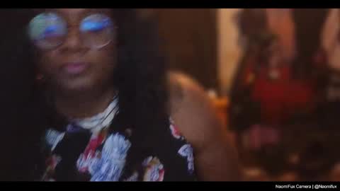 Naomi online show from 09-11-25, 08:47