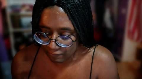 Naomi online show from 10-25-25, 09:09