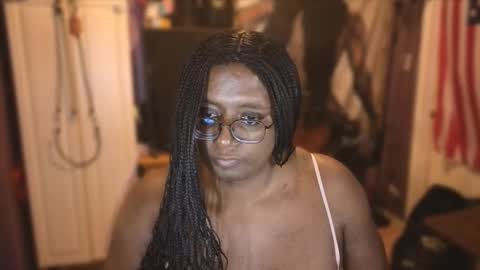 Naomi online show from 11-19-25, 07:08