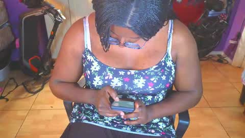 Naomi online show from 06-07-26, 09:51