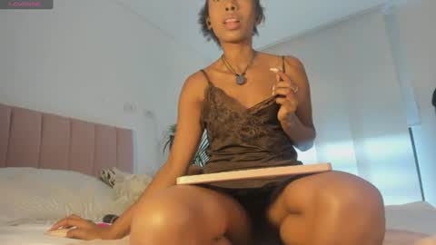 Snapshot of naomii1020 chatting on 06-29-26, 09:26 Naomii online show from 06-29-26, 09:26