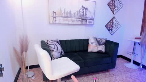 Naomi Campbell online show from 02-07-25, 02:58