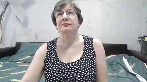 Snapshot of naomimolligan chatting on 03-30-26, 01:45 naomimolligan online show from 03-30-26, 01:45