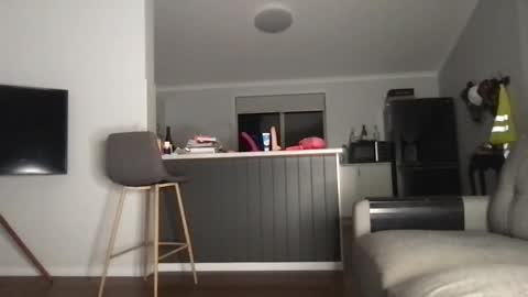 naomirhoades online show from 02-27-25, 10:48