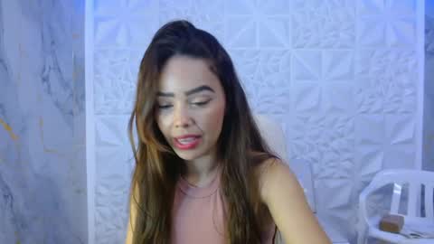 Naomis online show from 05-11-26, 03:07