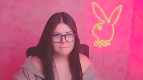 Naomi online show from 11-12-25, 12:38