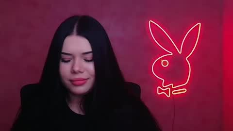 Snapshot of naomivibes chatting on 12-22-25, 06:49 Naomi online show from 12-22-25, 06:49