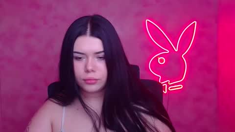 Snapshot of naomivibes chatting on 01-07-26, 12:18 Naomi online show from 01-07-26, 12:18