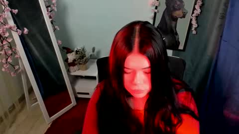 Snapshot of naomivibes chatting on 01-16-26, 07:45 Naomi online show from 01-16-26, 07:45