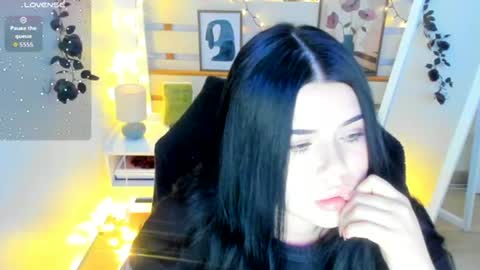 Snapshot of naomivibes chatting on 02-09-26, 09:30 Naomi online show from 02-09-26, 09:30