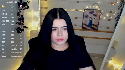 Snapshot of naomivibes chatting on 02-23-26, 09:01 Naomi online show from 02-23-26, 09:01