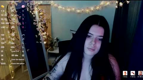 Snapshot of naomivibes chatting on 03-05-26, 02:02 Naomi online show from 03-05-26, 02:02