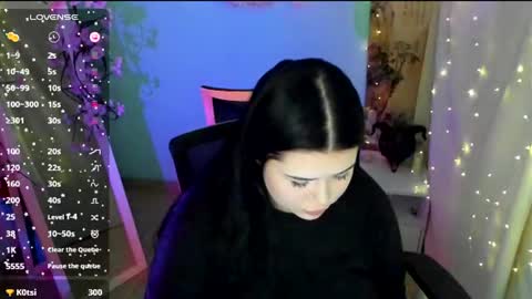 Snapshot of naomivibes chatting on 06-18-26, 09:14 Naomi online show from 06-18-26, 09:14