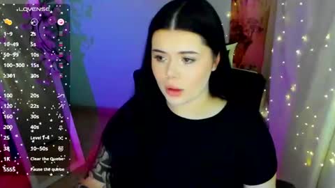 Snapshot of naomivibes chatting on 06-21-26, 06:05 Naomi online show from 06-21-26, 06:05