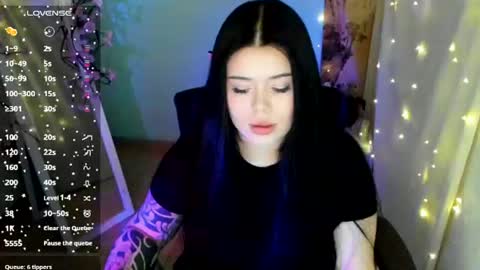 Snapshot of naomivibes chatting on 06-24-26, 06:45 Naomi online show from 06-24-26, 06:45