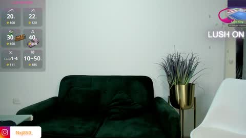 Snapshot of naomixjones1 chatting on 01-13-25, 12:09 Naomi online show from 01-13-25, 12:09