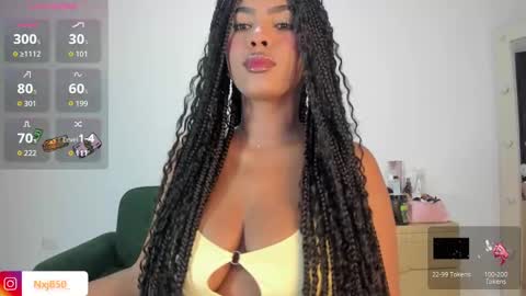 Snapshot of naomixjones1 chatting on 10-02-25, 09:22 Naomi online show from 10-02-25, 09:22