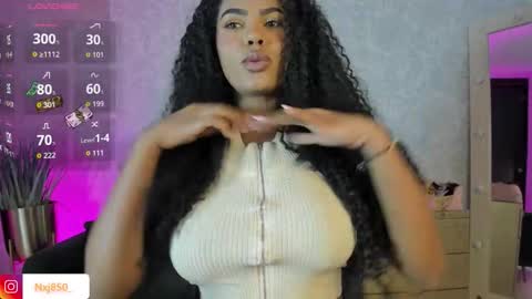 Snapshot of naomixjones1 chatting on 10-22-25, 02:45 Naomi online show from 10-22-25, 02:45