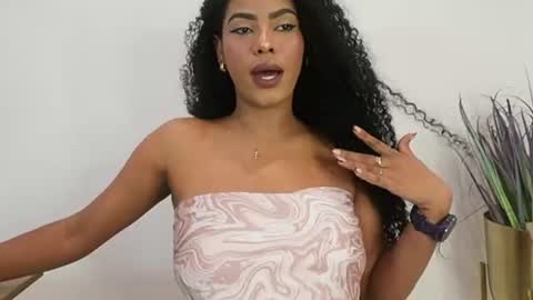 Naomi     online show from 07-13-26, 04:04