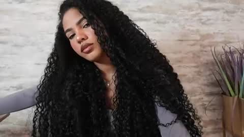 Naomi     online show from 07-30-26, 04:00