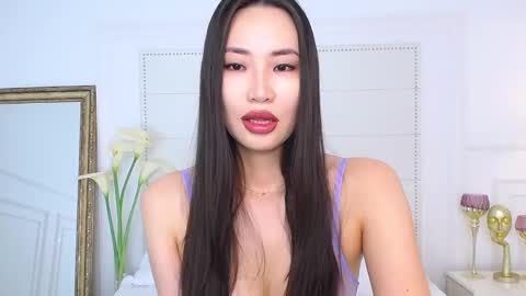 Naomi online show from 12-07-24, 01:25