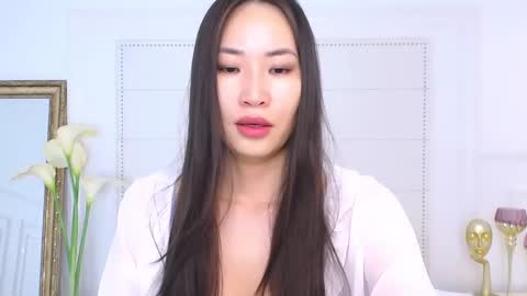 Naomi online show from 01-20-25, 02:43