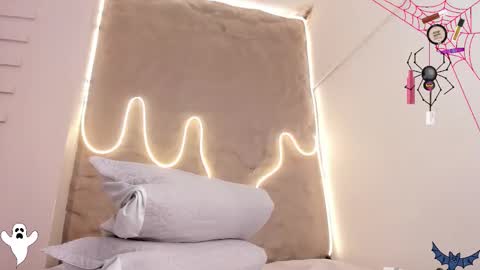 Snapshot of naomy_gyal chatting on 10-23-25, 07:12 I am Naomy online show from 10-23-25, 07:12