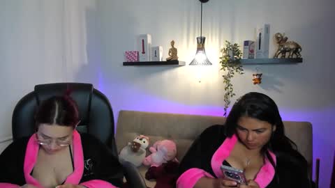 naomy online show from 05-13-26, 09:06
