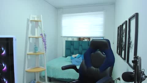 naomy_sex_69 online show from 10-23-25, 08:18