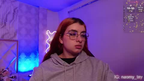 Naomy  online show from 11-22-25, 06:12